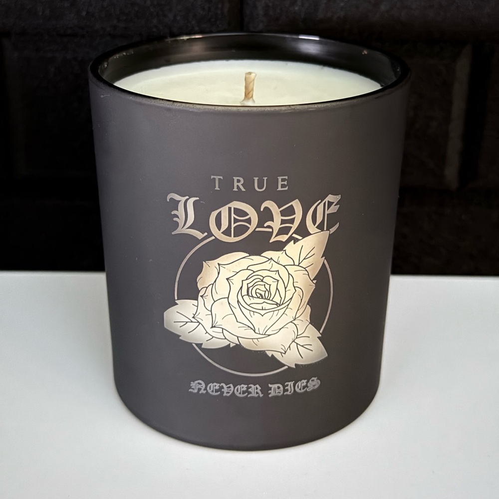 BRAND NEW- CUSTOM MADE 8oz White Candle in a Matte Black Vessel